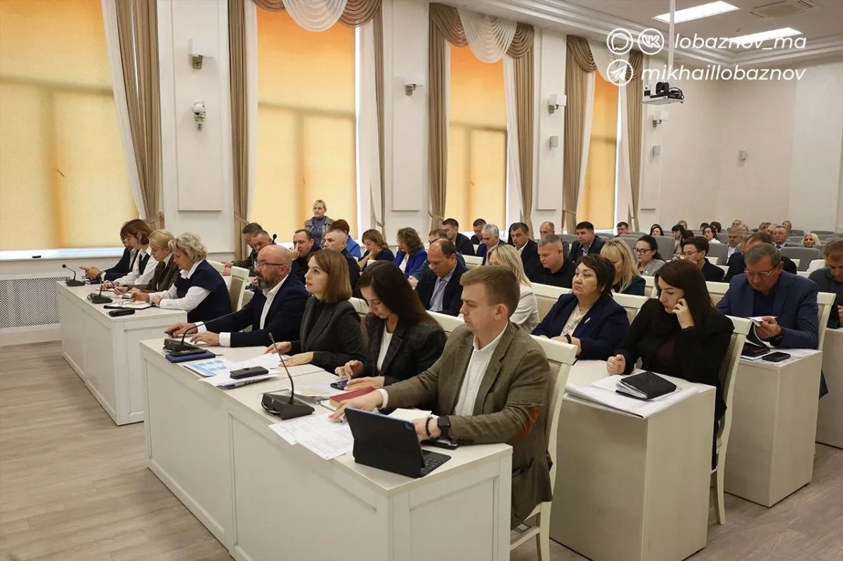 Михаил Лобазнов: Провёл расширенное совещание в администрации округа — подведены итоги работы всех отраслей и направлений, определены ключевые планы на октябрь Михаил Лобазнов: Провёл расширенное совещание в администрации округа — подведены итоги работы всех отраслей и направлений, определены ключевые планы на октябрь