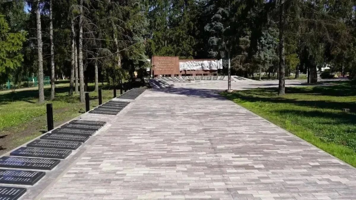 В Прохоровке завершилось благоустройство мемориального комплекса «Вечный огонь»