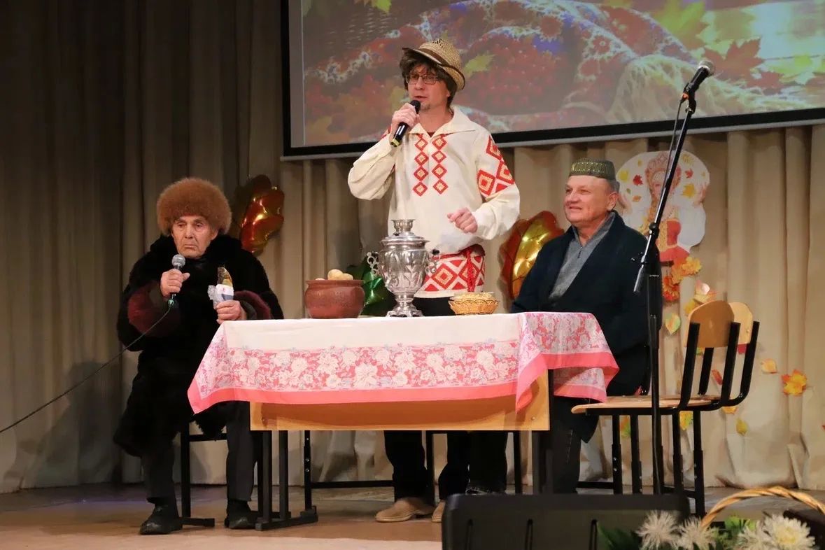Татьяна Круглякова: В Новосадовском Центре культурного развития прошёл праздник мудрости и смеха Татьяна Круглякова: В Новосадовском Центре культурного развития прошёл праздник мудрости и смеха