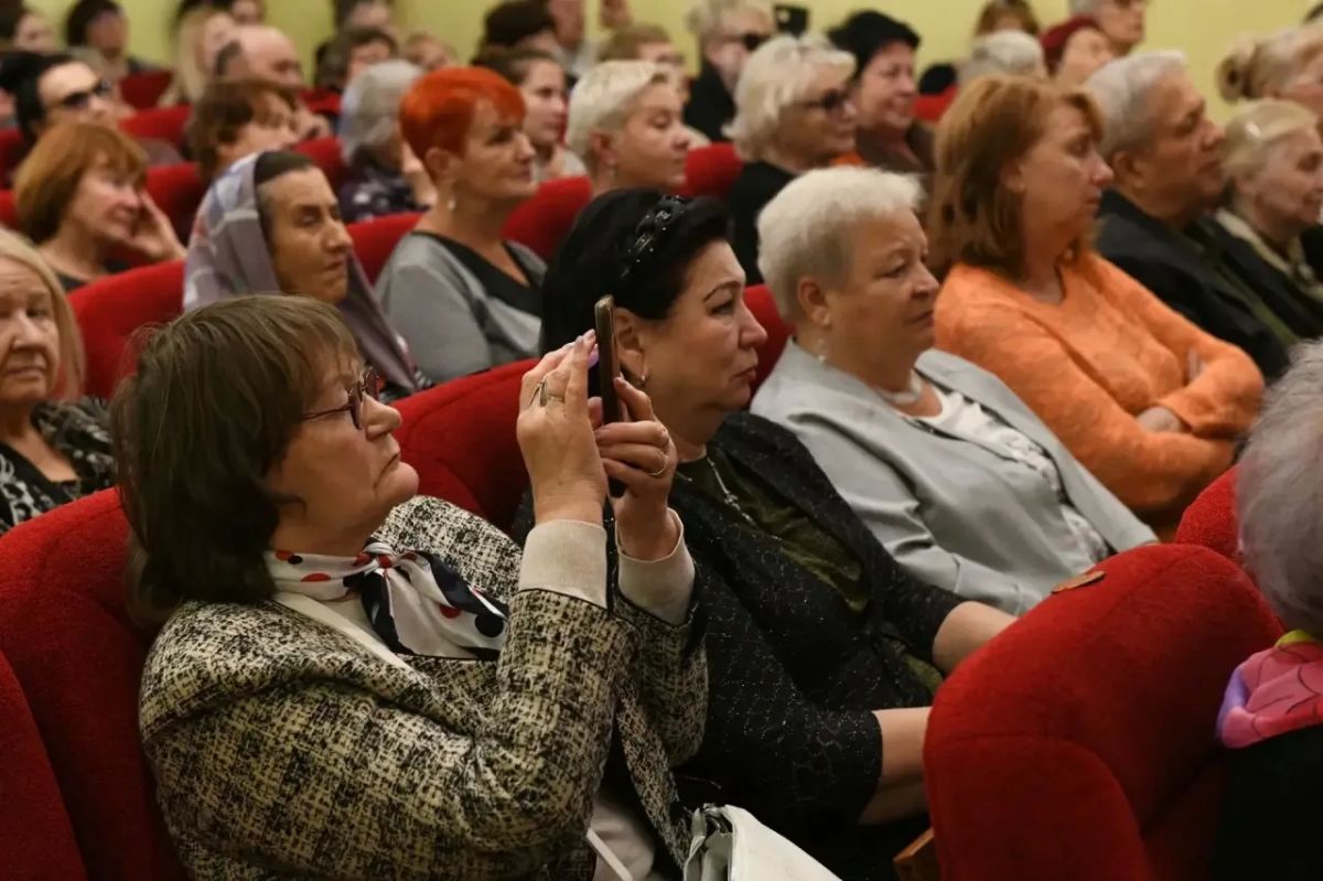 1 октября в Белгородском художественном музее состоялся концерт «Музыка нас связала…», посвящённый Всемирному дню музыки и Дню пожилого человека 1 октября в Белгородском художественном музее состоялся концерт «Музыка нас связала…», посвящённый Всемирному дню музыки и Дню пожилого человека