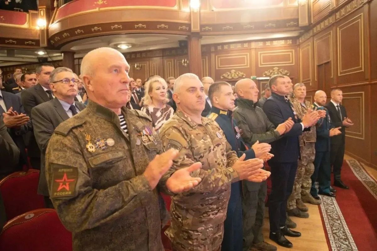Александр Шуваев официально вступил в должность губернатора Белгородской области Александр Шуваев официально вступил в должность губернатора Белгородской области