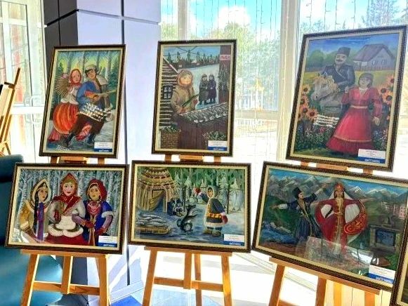 Андрей Миськов: «Многоликая Россия»: юные таланты Новоосколья на выставке в Белгороде