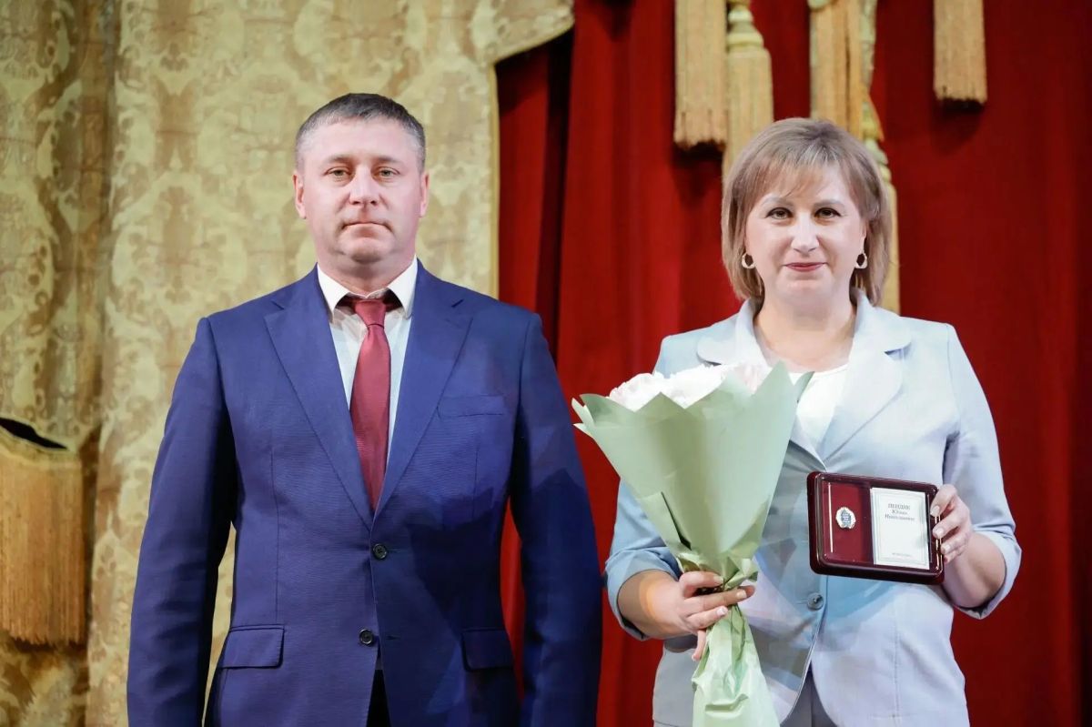 Гордость Ракитянского округа: наши педагоги удостоены государственных и ведомственных наград Гордость Ракитянского округа: наши педагоги удостоены государственных и ведомственных наград