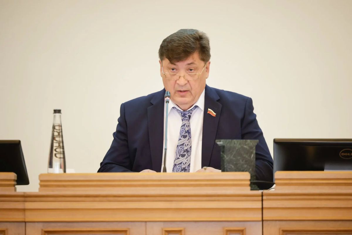 Александр Шуваев: На десятом заседании Белгородской областной Думы восьмого созыва приняли ряд очень важных для региона решений Александр Шуваев: На десятом заседании Белгородской областной Думы восьмого созыва приняли ряд очень важных для региона решений