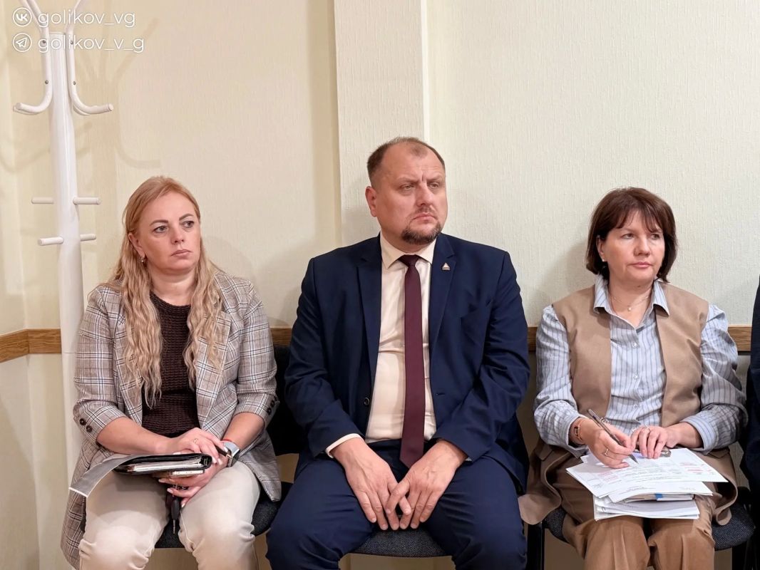 Василий Голиков: Стараюсь находить время для личной встречи с вами, чтобы из первых уст понимать проблемы, которые вас волнуют Василий Голиков: Стараюсь находить время для личной встречи с вами, чтобы из первых уст понимать проблемы, которые вас волнуют