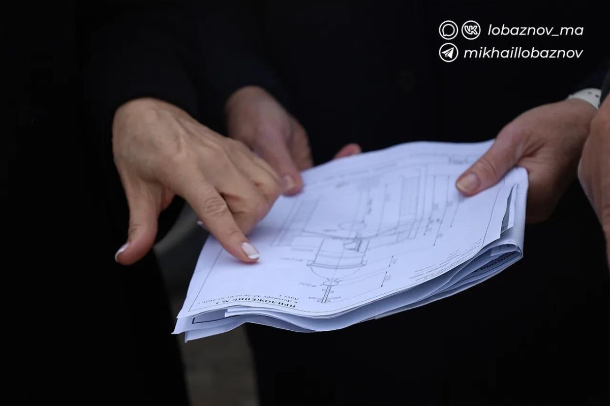 Внимание к городу — контроль на местах: глава администрации Михаил Лобазнов провёл очередной объезд города Внимание к городу — контроль на местах: глава администрации Михаил Лобазнов провёл очередной объезд города