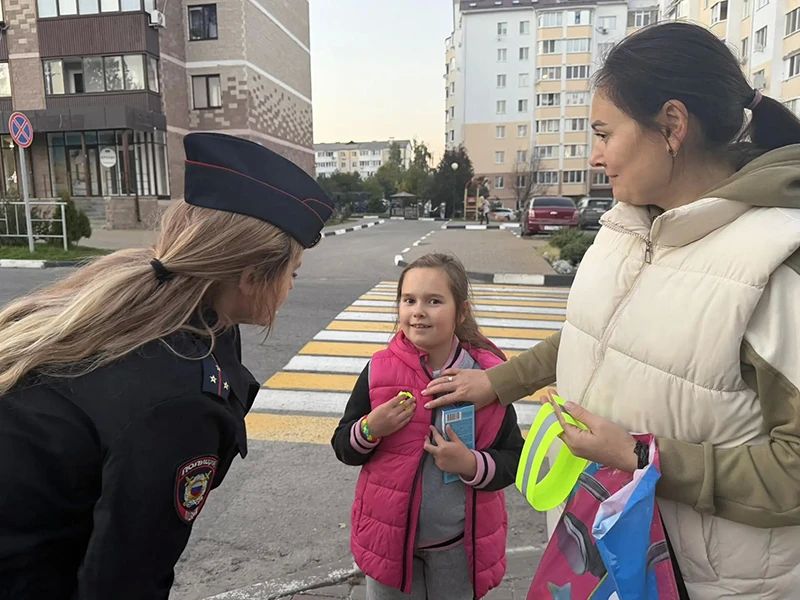 В Белгородском округе полицейские напомнили юным участникам дорожного движения правила безопасности В Белгородском округе полицейские напомнили юным участникам дорожного движения правила безопасности