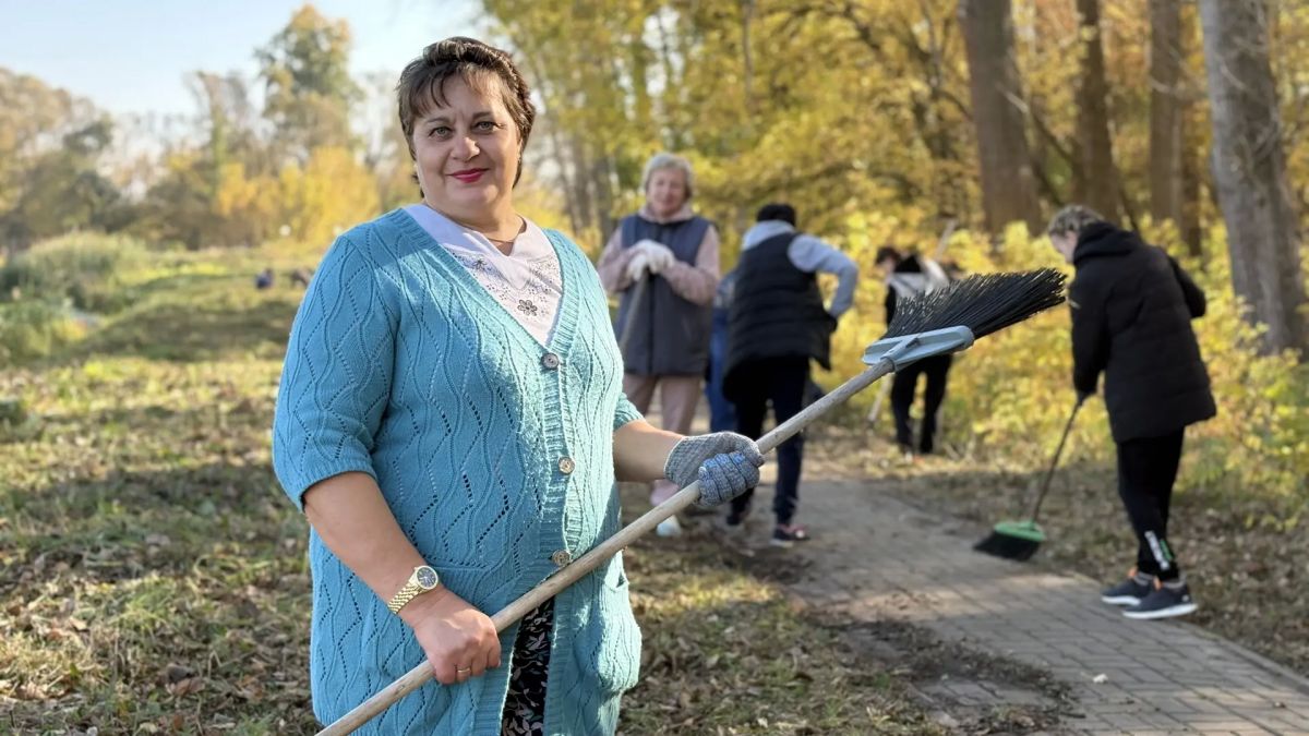 В рамках Плана мероприятий по добровольному служению Белгородской области, коллектив администрации нашего округа принял участие в большом экологическом субботнике!