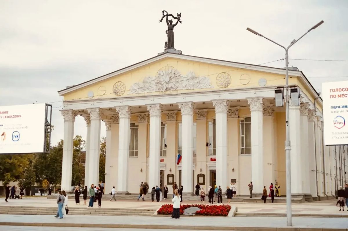 Совсем недавно я делился с вами радостной новостью: Белгородский государственный академический драматический театр имени М. С. Щепкина вошел в список номинантов премии «Звезда Театрала»