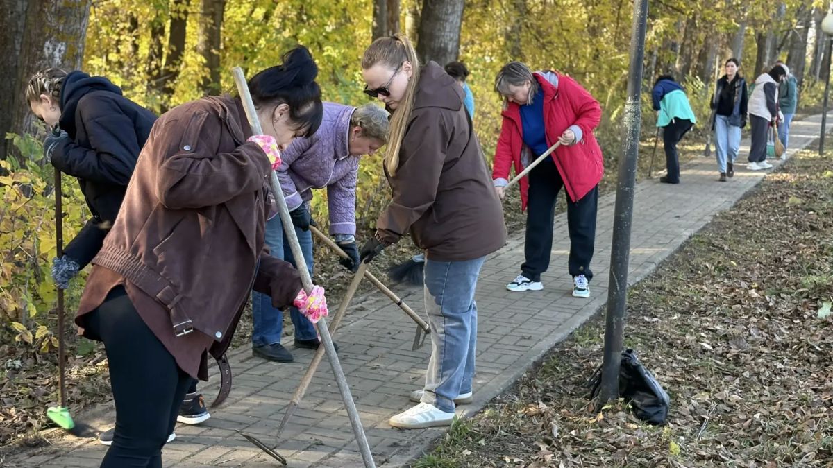 В рамках Плана мероприятий по добровольному служению Белгородской области, коллектив администрации нашего округа принял участие в большом экологическом субботнике! В рамках Плана мероприятий по добровольному служению Белгородской области, коллектив администрации нашего округа принял участие в большом экологическом субботнике!