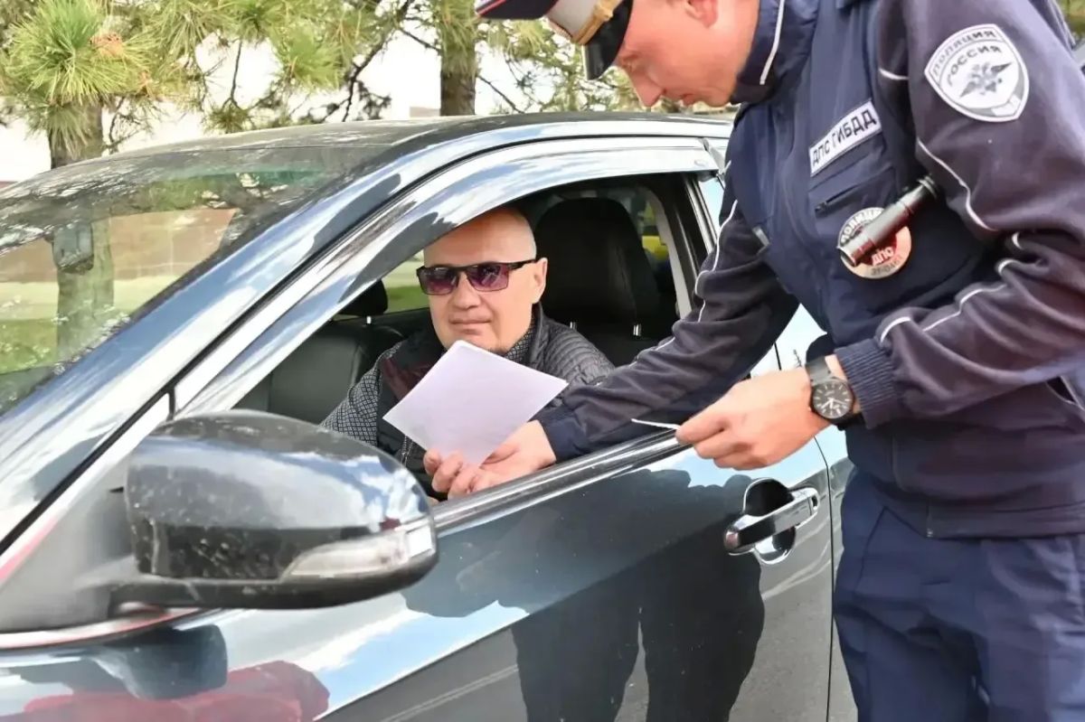 Профилактическую акцию «0 % алкоголя» в преддверии выходных дней организовали белгородские автоинспекторы и волонтеры Профилактическую акцию «0 % алкоголя» в преддверии выходных дней организовали белгородские автоинспекторы и волонтеры