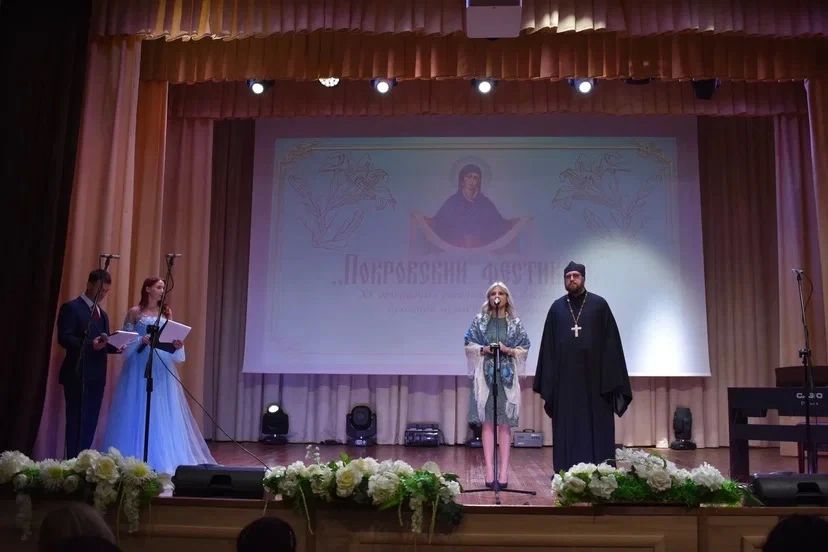 На базе Культурно-спортивного центра села Ближняя Игуменка состоялся Ежегодный XV открытый региональный фестиваль духовной музыки и искусства «Покровский фестиваль» На базе Культурно-спортивного центра села Ближняя Игуменка состоялся Ежегодный XV открытый региональный фестиваль духовной музыки и искусства «Покровский фестиваль»