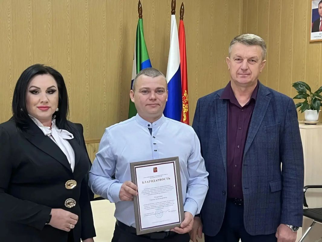 Владимир Переверзев: Второе воскресенье октября традиционно считается Днём работника сельского хозяйства и перерабатывающей промышленности Владимир Переверзев: Второе воскресенье октября традиционно считается Днём работника сельского хозяйства и перерабатывающей промышленности