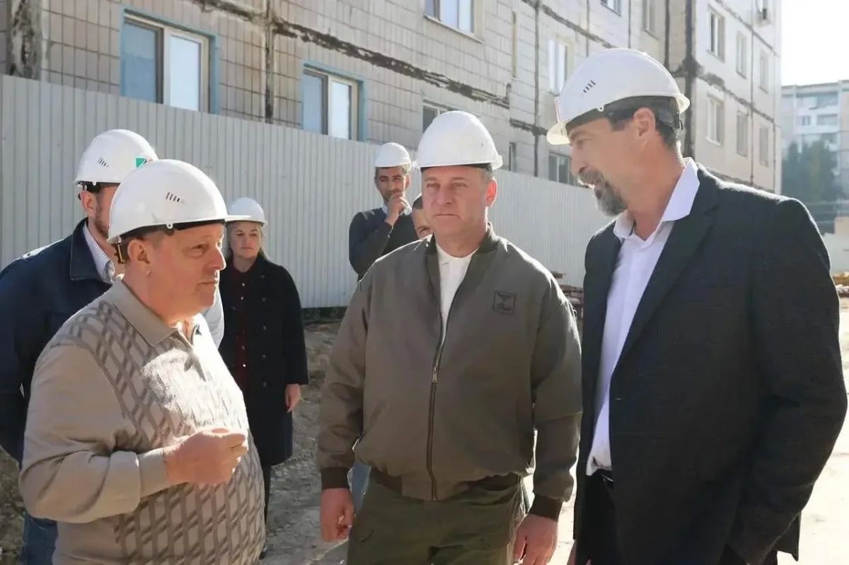 Александр Шуваев проверил ход строительства лечебного корпуса городской больницы №2 в Белгороде Александр Шуваев проверил ход строительства лечебного корпуса городской больницы №2 в Белгороде