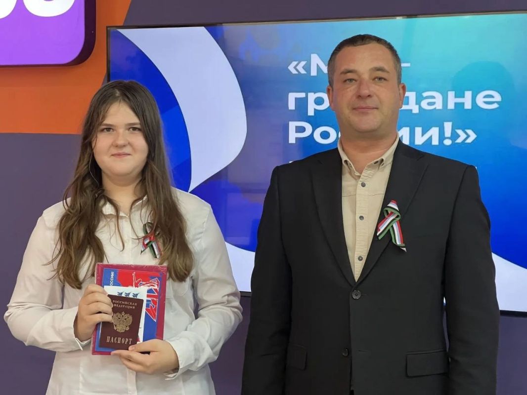 Для семи юных жителей Борисовского округа День флага Белгородской области 2026 года стал по-настоящему знаковым Для семи юных жителей Борисовского округа День флага Белгородской области 2026 года стал по-настоящему знаковым
