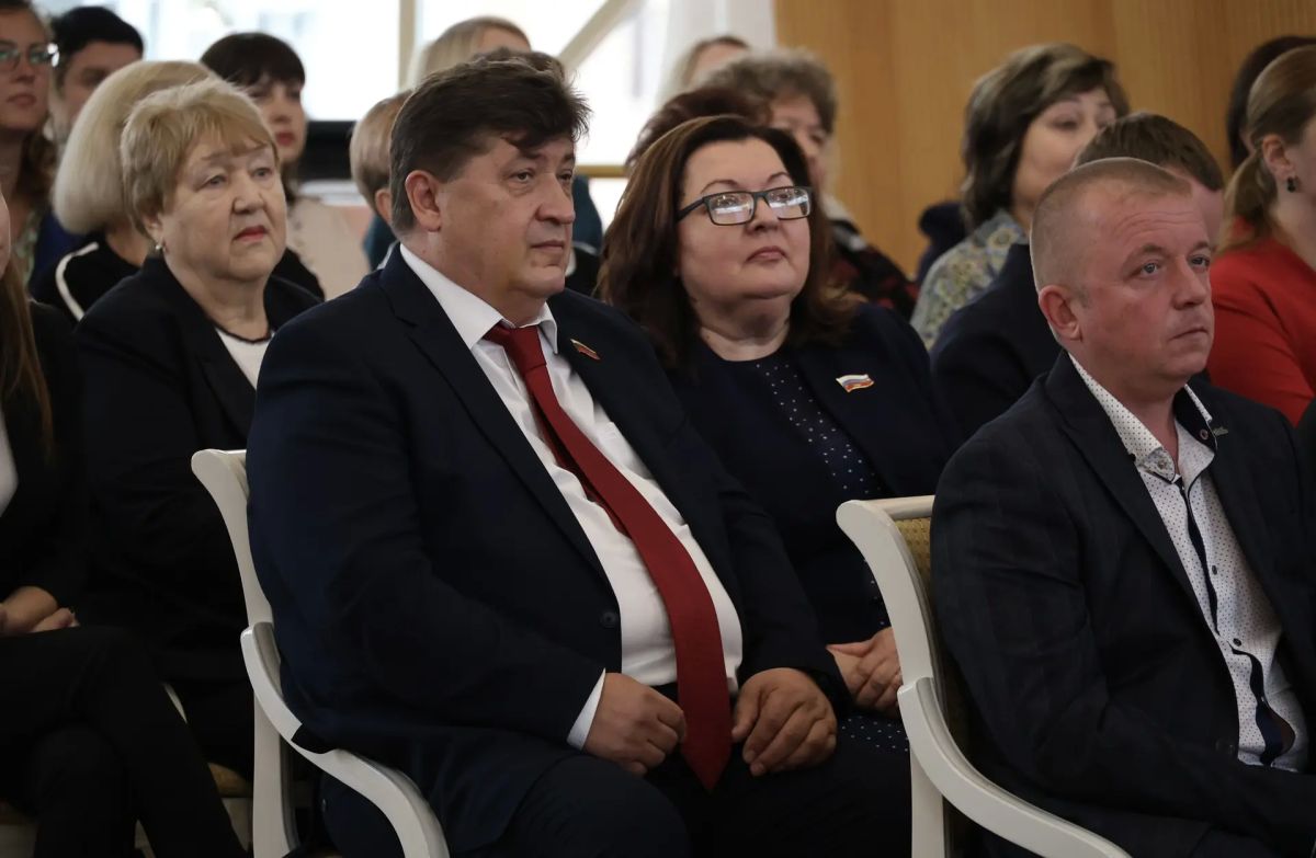 Юрий Клепиков: В областном центре состоялась торжественная церемония награждения лауреатов премии имени Павла Кузьмича Бедненко — заслуженного работника социальной защиты населения Российской Федерации, нашего земляка... Юрий Клепиков: В областном центре состоялась торжественная церемония награждения лауреатов премии имени Павла Кузьмича Бедненко — заслуженного работника социальной защиты населения Российской Федерации, нашего земляка...