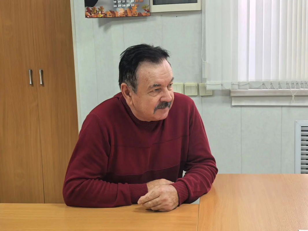 Алексей Дыбов: Провёл приём граждан по личным вопросам Алексей Дыбов: Провёл приём граждан по личным вопросам