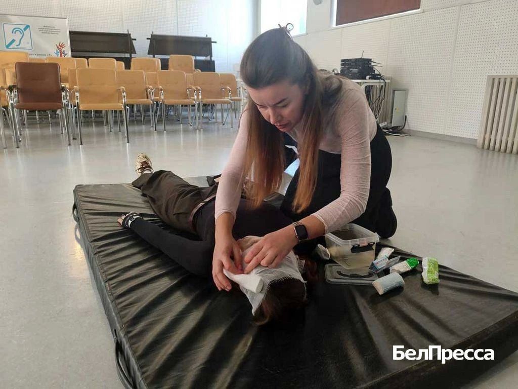Школы в Белгороде начали проверять на эффективность действий во время ЧС. Специалисты управления ГОЧС города также проверяют корректность действий персонала школ при выводе детей в укрытия и их умения оказывать первую помощь Школы в Белгороде начали проверять на эффективность действий во время ЧС. Специалисты управления ГОЧС города также проверяют корректность действий персонала школ при выводе детей в укрытия и их умения оказывать первую помощь