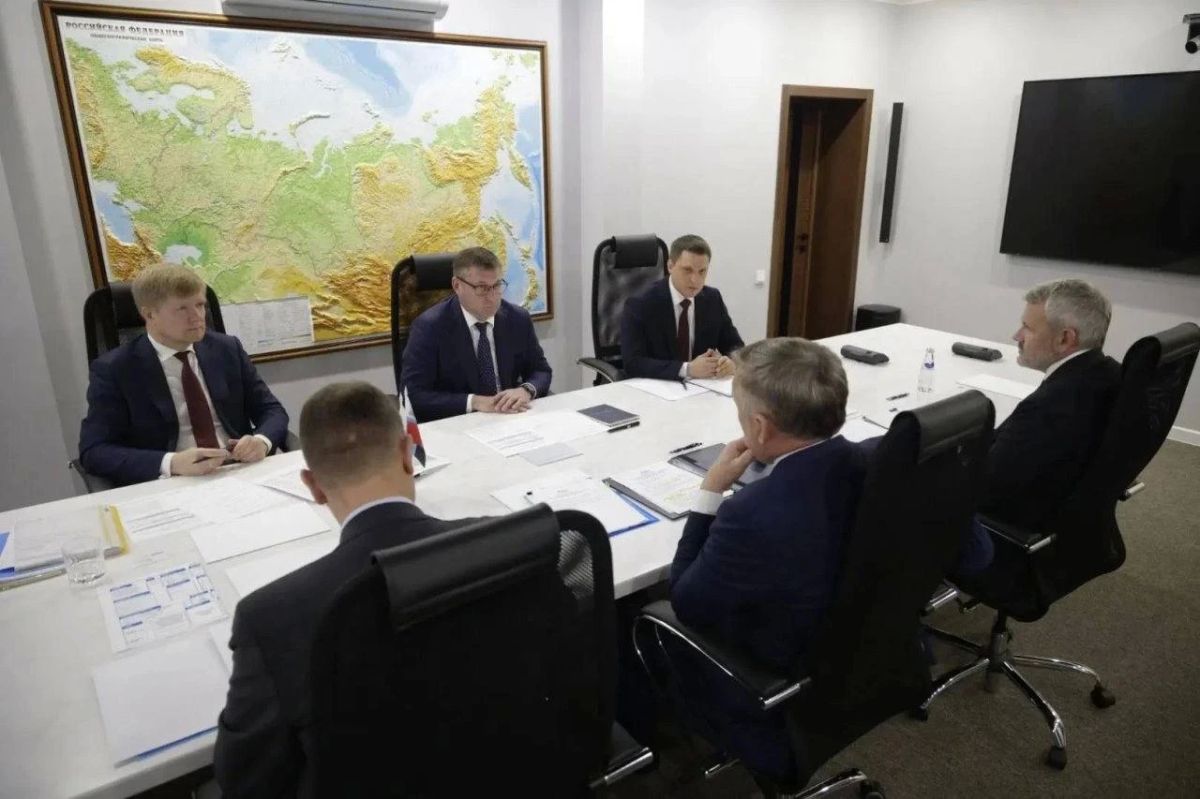 Александр Шуваев обсудил с «Газпром межрегионгаз» модернизацию ГРС «Старый Оскол» и «Валуйки-1» Александр Шуваев обсудил с «Газпром межрегионгаз» модернизацию ГРС «Старый Оскол» и «Валуйки-1»