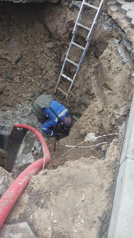 Уважаемые жители!. . В районе ТРЦ «Весенний» (юго-западный район города) произошла авария на сетях водоснабжения