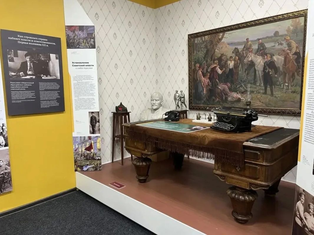 В Борисовском историко-краеведческом музее открылась новая экспозиция «Борисовка: век двадцатый и день сегодняшний» В Борисовском историко-краеведческом музее открылась новая экспозиция «Борисовка: век двадцатый и день сегодняшний»