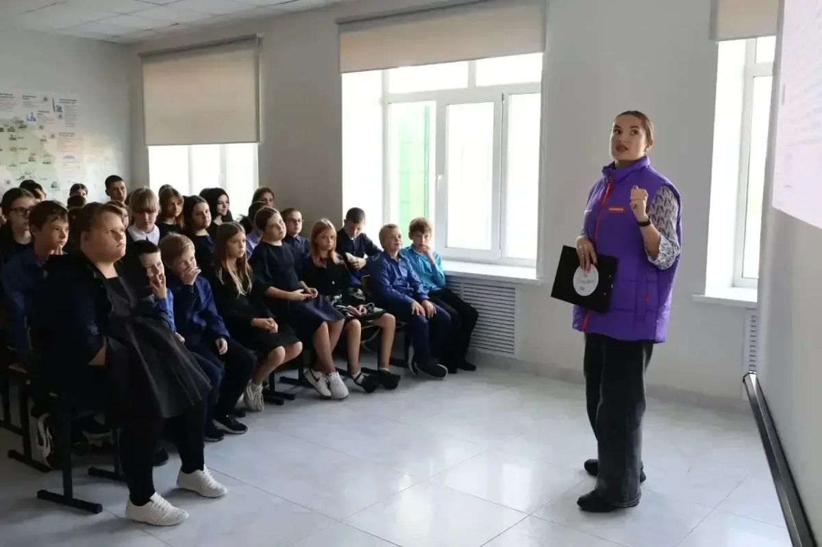 Волонтёры Добро.Центра провели встречу с обучающимися Береговской школы Волонтёры Добро.Центра провели встречу с обучающимися Береговской школы