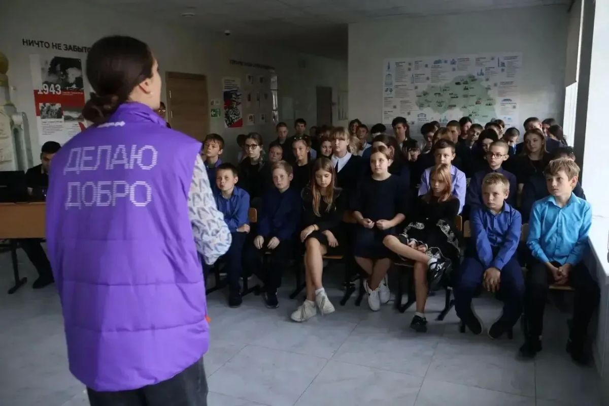 Волонтёры Добро.Центра провели встречу с обучающимися Береговской школы Волонтёры Добро.Центра провели встречу с обучающимися Береговской школы