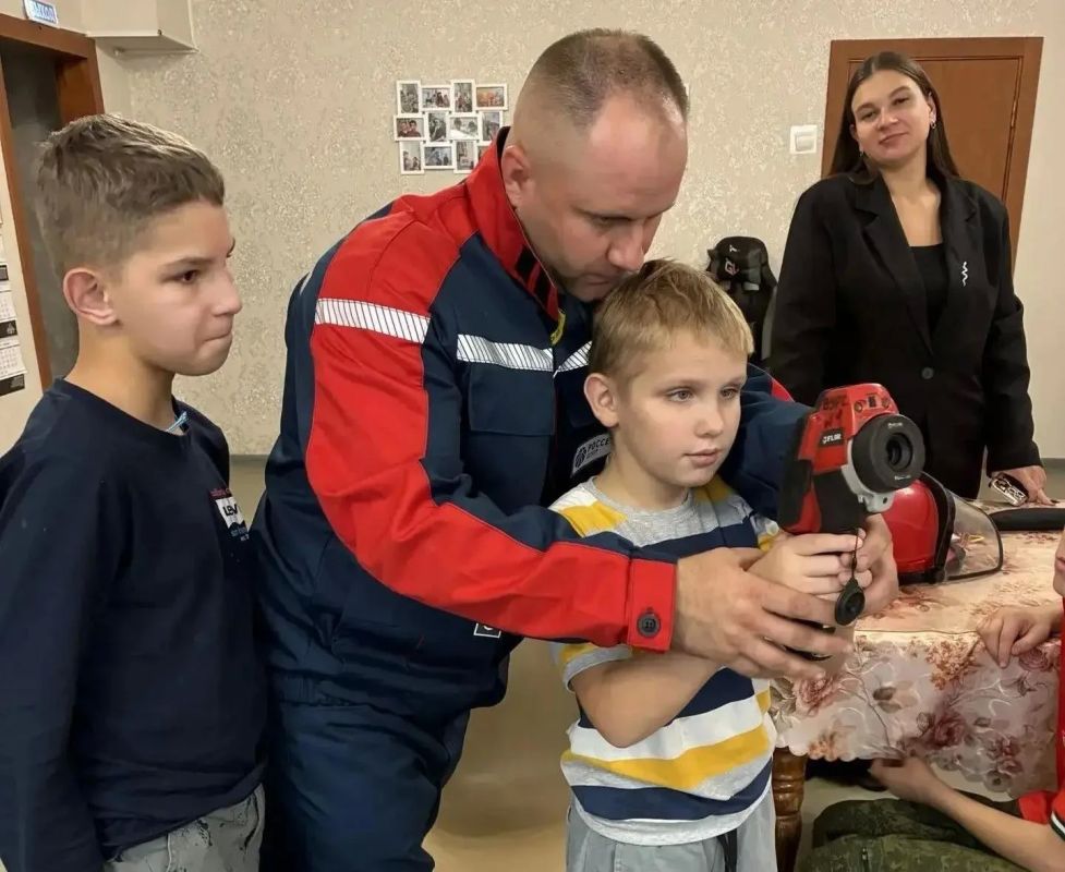 Безопасные каникулы: энергетики «Белгородэнерго» напомнили детям о важных правилах Безопасные каникулы: энергетики «Белгородэнерго» напомнили детям о важных правилах