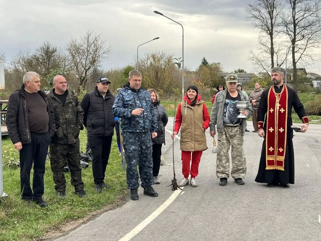 Владимир Переверзев: В Белгородской области продолжается масштабная всероссийская акция «Сохраним лес», которая в этом году проводится уже в восьмой раз и продлится до 30 ноября Владимир Переверзев: В Белгородской области продолжается масштабная всероссийская акция «Сохраним лес», которая в этом году проводится уже в восьмой раз и продлится до 30 ноября
