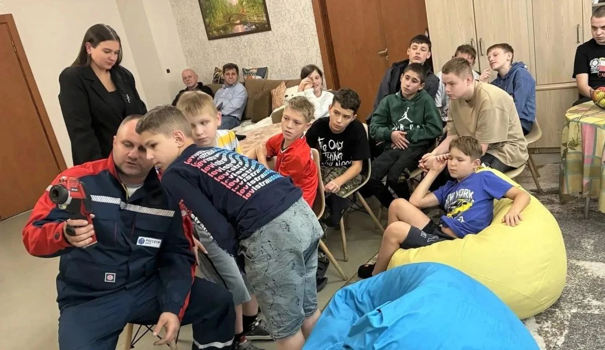 Безопасные каникулы: энергетики «Белгородэнерго» напомнили детям о важных правилах Безопасные каникулы: энергетики «Белгородэнерго» напомнили детям о важных правилах