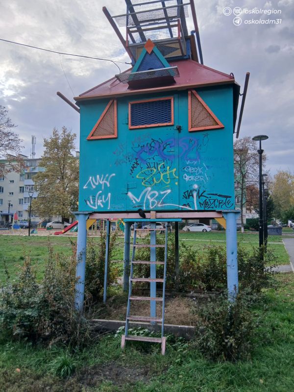 Ломать – не строить. В нашем городе нет места, где бы ни отметились любители граффити или порчи городской инфраструктуры Ломать – не строить. В нашем городе нет места, где бы ни отметились любители граффити или порчи городской инфраструктуры