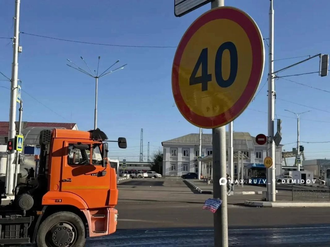 В Белгороде ускорили ремонт дорог на нескольких улицах В Белгороде ускорили ремонт дорог на нескольких улицах