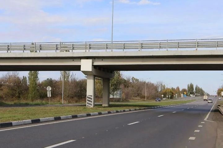 В Старооскольском округе завершился капитальный ремонт моста через реку Котёл