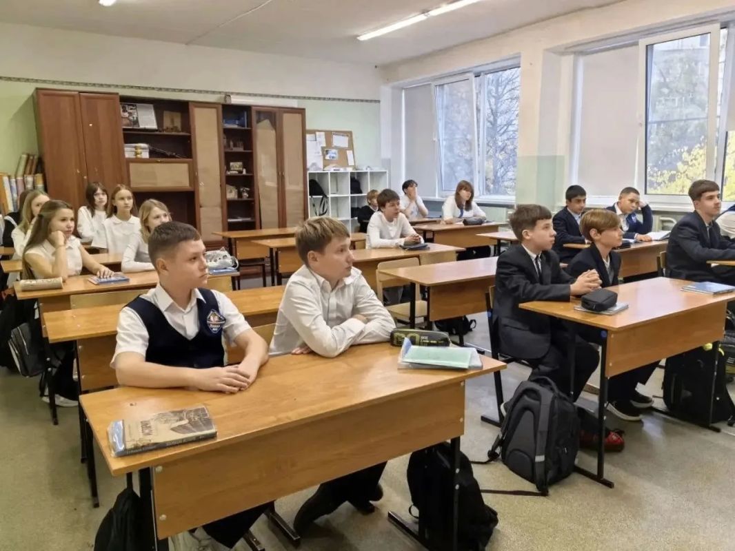 Безопасность начинается со знаний Безопасность начинается со знаний