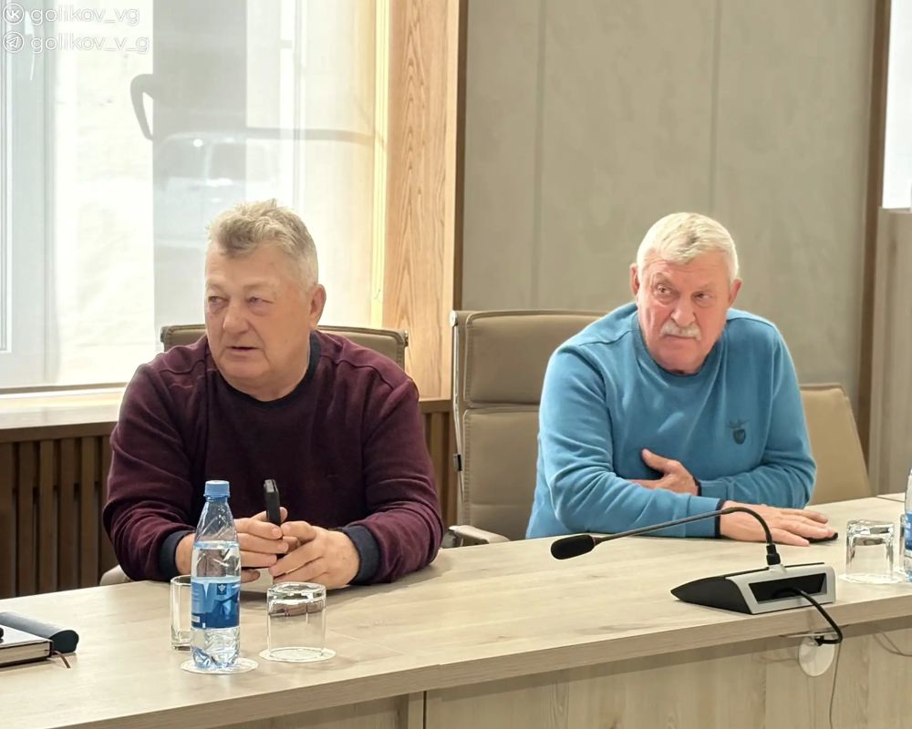 Василий Голиков: Провел встречу с главами крестьянских фермерских хозяйств Василий Голиков: Провел встречу с главами крестьянских фермерских хозяйств