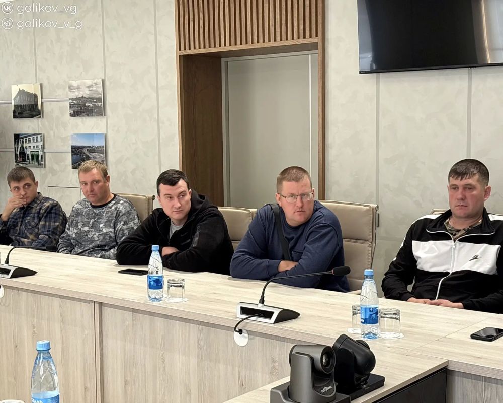 Василий Голиков: Провел встречу с главами крестьянских фермерских хозяйств Василий Голиков: Провел встречу с главами крестьянских фермерских хозяйств