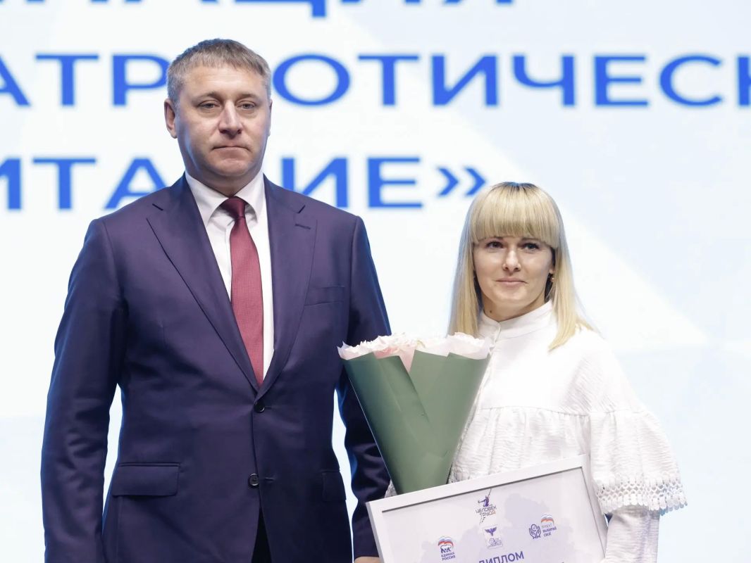 Губернатор Белгородской области Александр Михайлович Шуваев поздравил победителей и лауреатов регионального этапа Национальной премии «Человек труда»