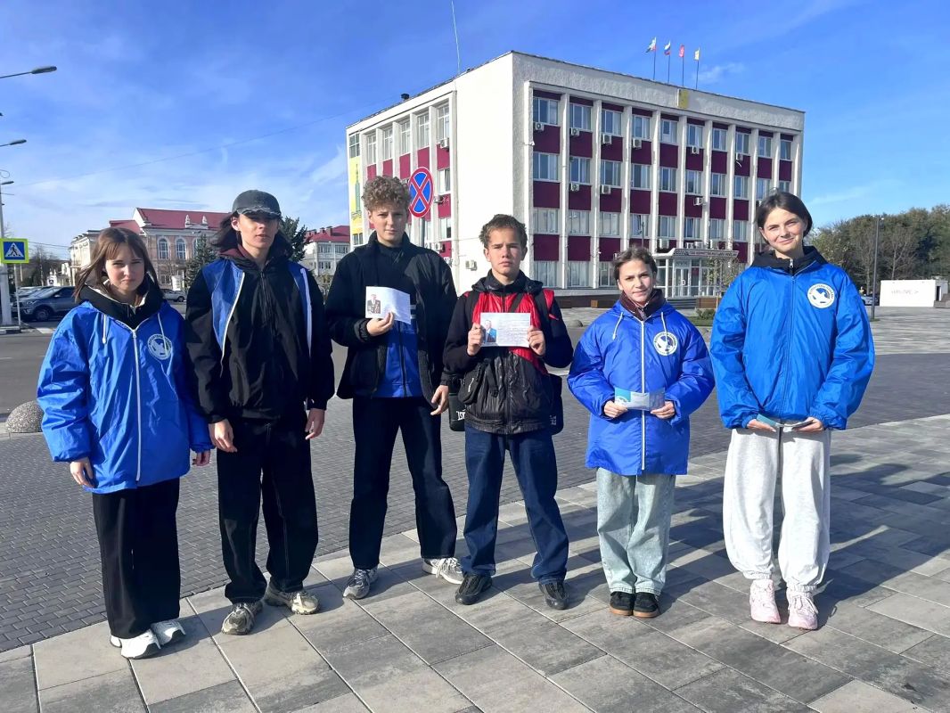 В день рождения Всероссийского движения «Волонтёры Победы», наши новооскольские ребята провели по-настоящему тёплую и душевную акцию - «Ими гордится Новый Оскол» В день рождения Всероссийского движения «Волонтёры Победы», наши новооскольские ребята провели по-настоящему тёплую и душевную акцию - «Ими гордится Новый Оскол»