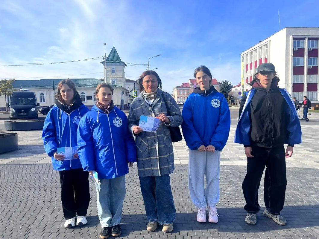 В день рождения Всероссийского движения «Волонтёры Победы», наши новооскольские ребята провели по-настоящему тёплую и душевную акцию - «Ими гордится Новый Оскол» В день рождения Всероссийского движения «Волонтёры Победы», наши новооскольские ребята провели по-настоящему тёплую и душевную акцию - «Ими гордится Новый Оскол»