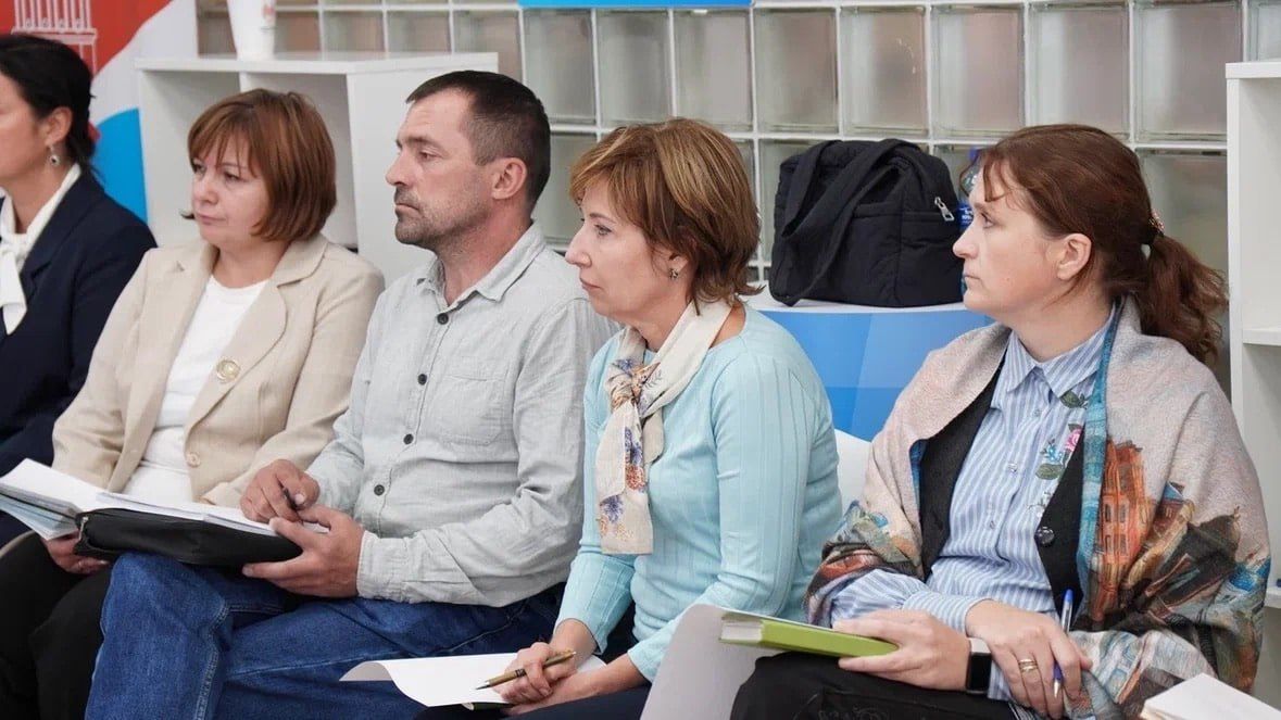 Проект «Равный равному» продолжается Проект «Равный равному» продолжается