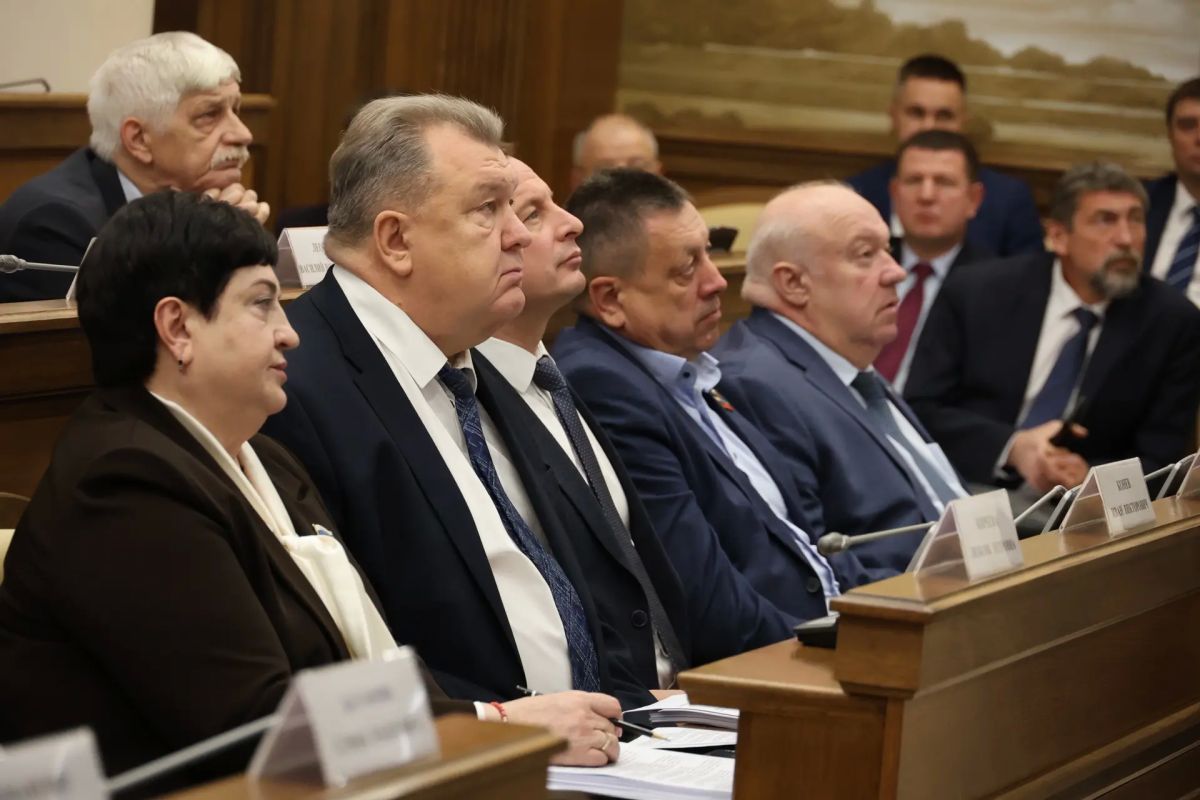 Юрий Клепиков: Продолжаем готовиться к предстоящему заседанию Белгородской областной Думы Юрий Клепиков: Продолжаем готовиться к предстоящему заседанию Белгородской областной Думы