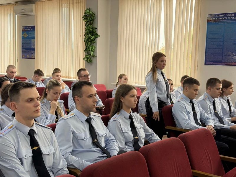В УМВД России по г. Белгороду состоялась встреча руководства с молодыми офицерами В УМВД России по г. Белгороду состоялась встреча руководства с молодыми офицерами