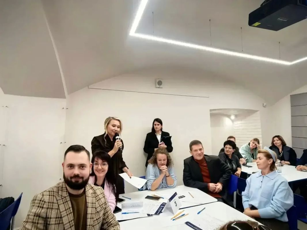 Представители Белгородской области приняли участие во встрече Сообщества программы «Капитаны культуры» Академии «Меганом» Представители Белгородской области приняли участие во встрече Сообщества программы «Капитаны культуры» Академии «Меганом»