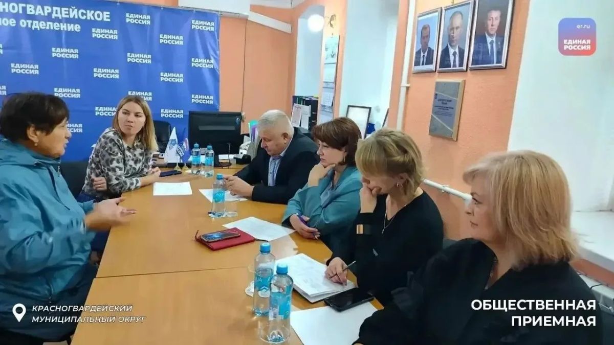Депутаты Белгородской областной Думы продолжают принимать белгородцев Депутаты Белгородской областной Думы продолжают принимать белгородцев