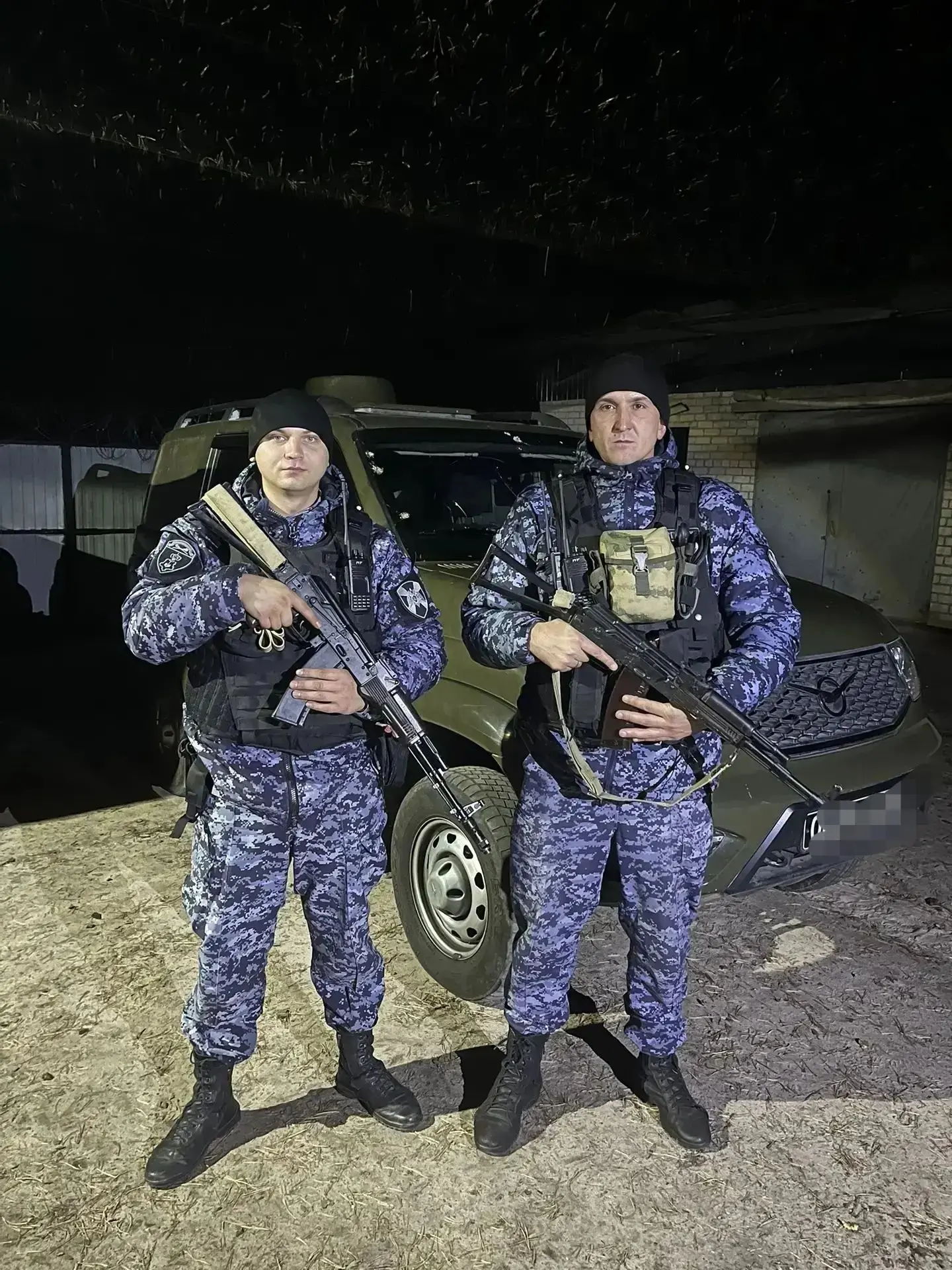 Белгородские росгвардейцы доставили в больницу пострадавшего после атаки FPV-дрона