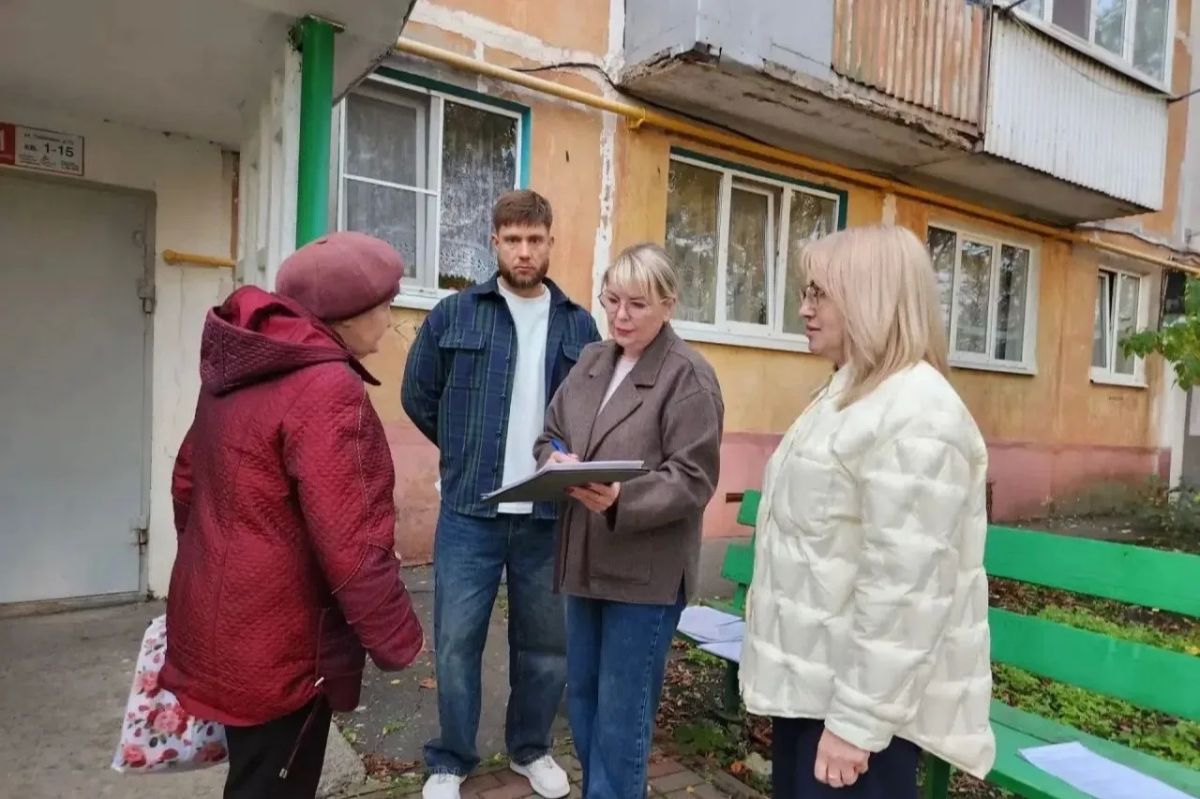 Депутаты продолжают контролировать качество работ подрядных организаций Депутаты продолжают контролировать качество работ подрядных организаций