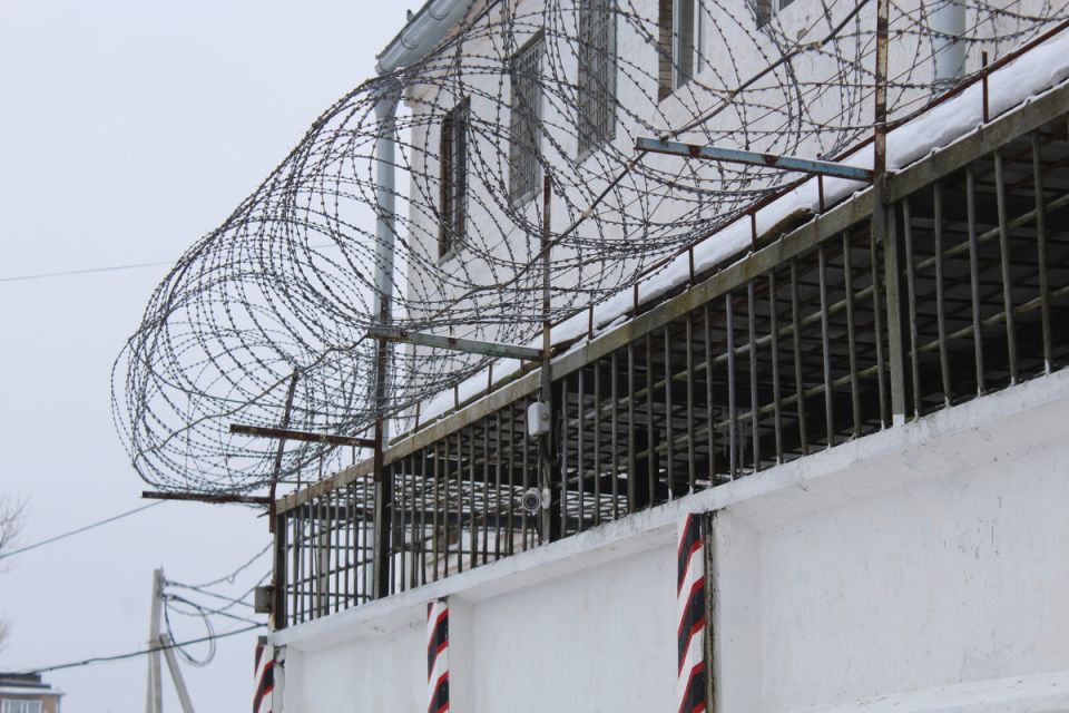 Изменения в условиях содержания заключенных: Новый взгляд Конституционного Суда на безопасность в СИЗО