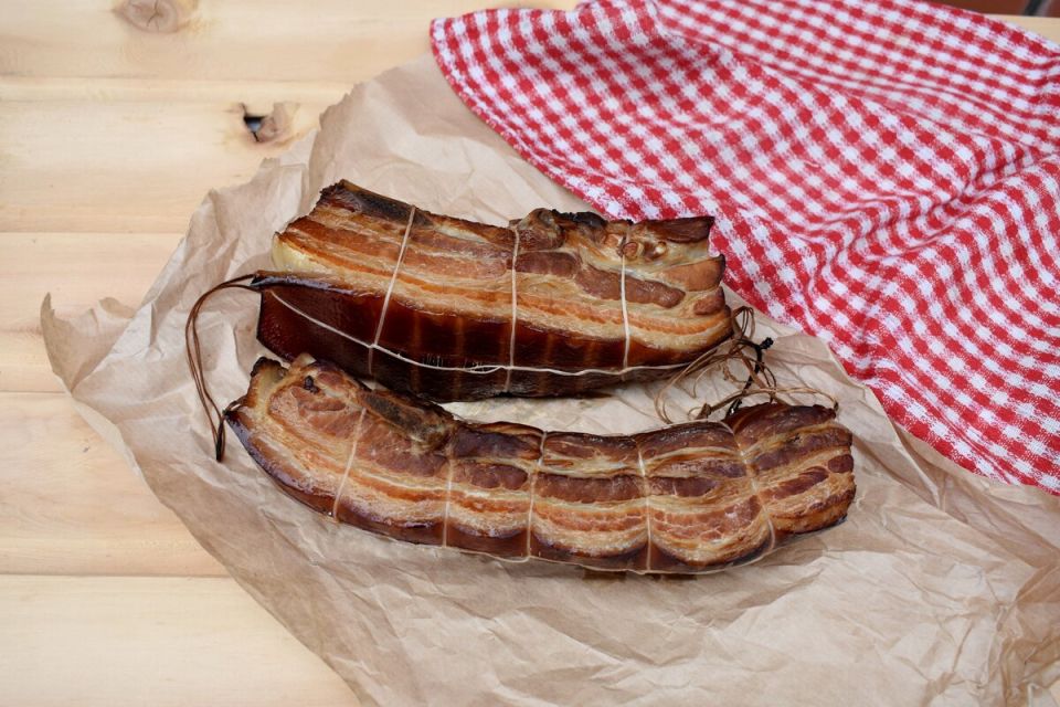 Как сделать вкуснейшую копченую свиную грудинку в домашних условиях