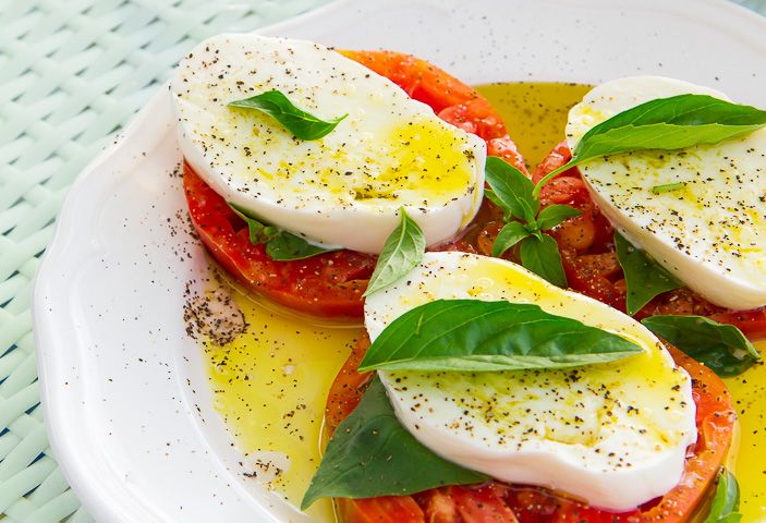 Салат «Капрезе»: итальянская классика на вашем столе