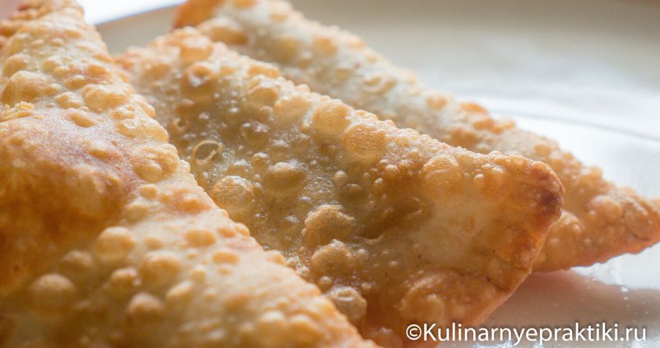 Заварные чебуреки: новый взгляд на традиционное блюдо